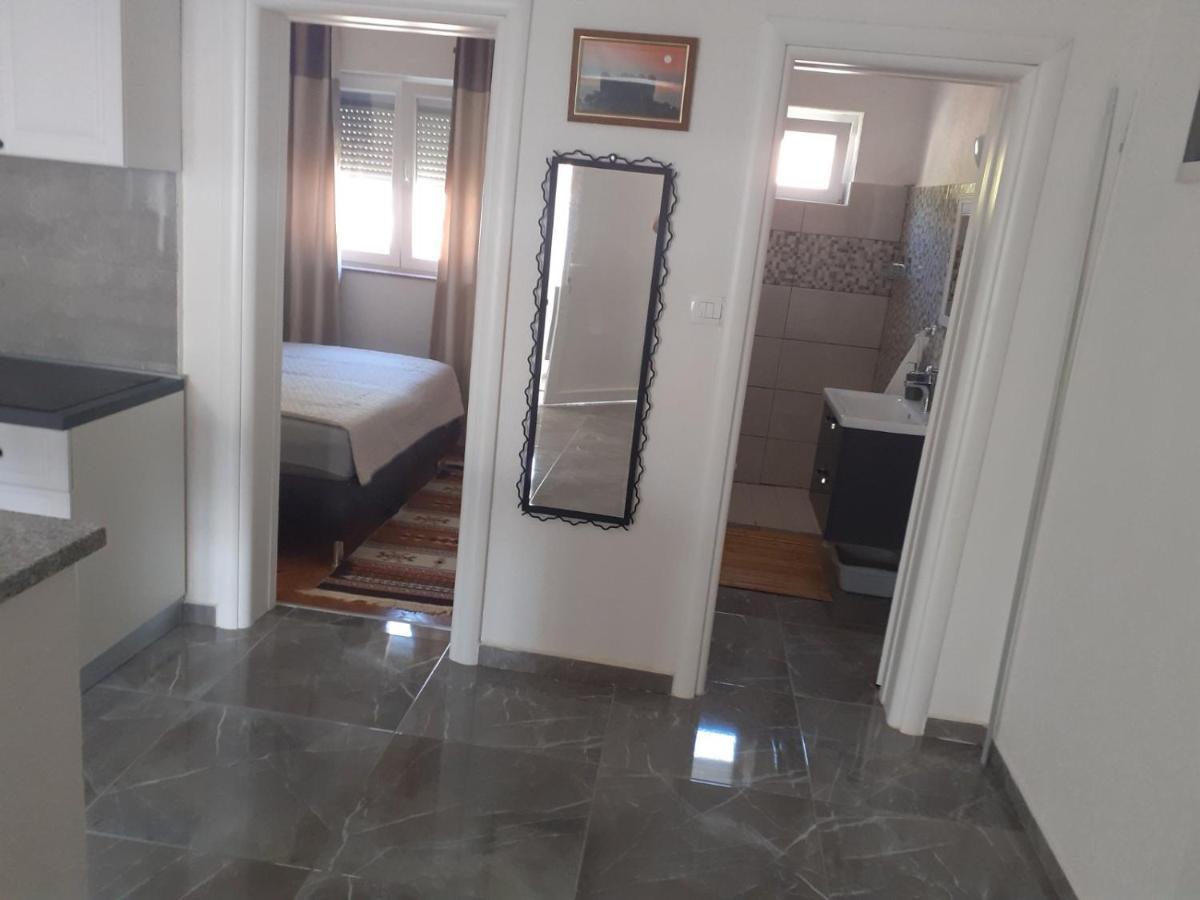 Pavel, Studio Apartman Privlaka  Exteriér fotografie